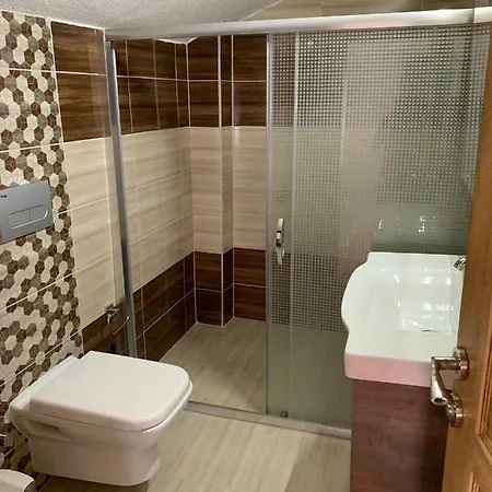 Vesper Suites Villas בית הארחה טורונץ'